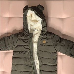 H&M teddy snowsuit. Fill lined. 2-4 or 3-6 months.